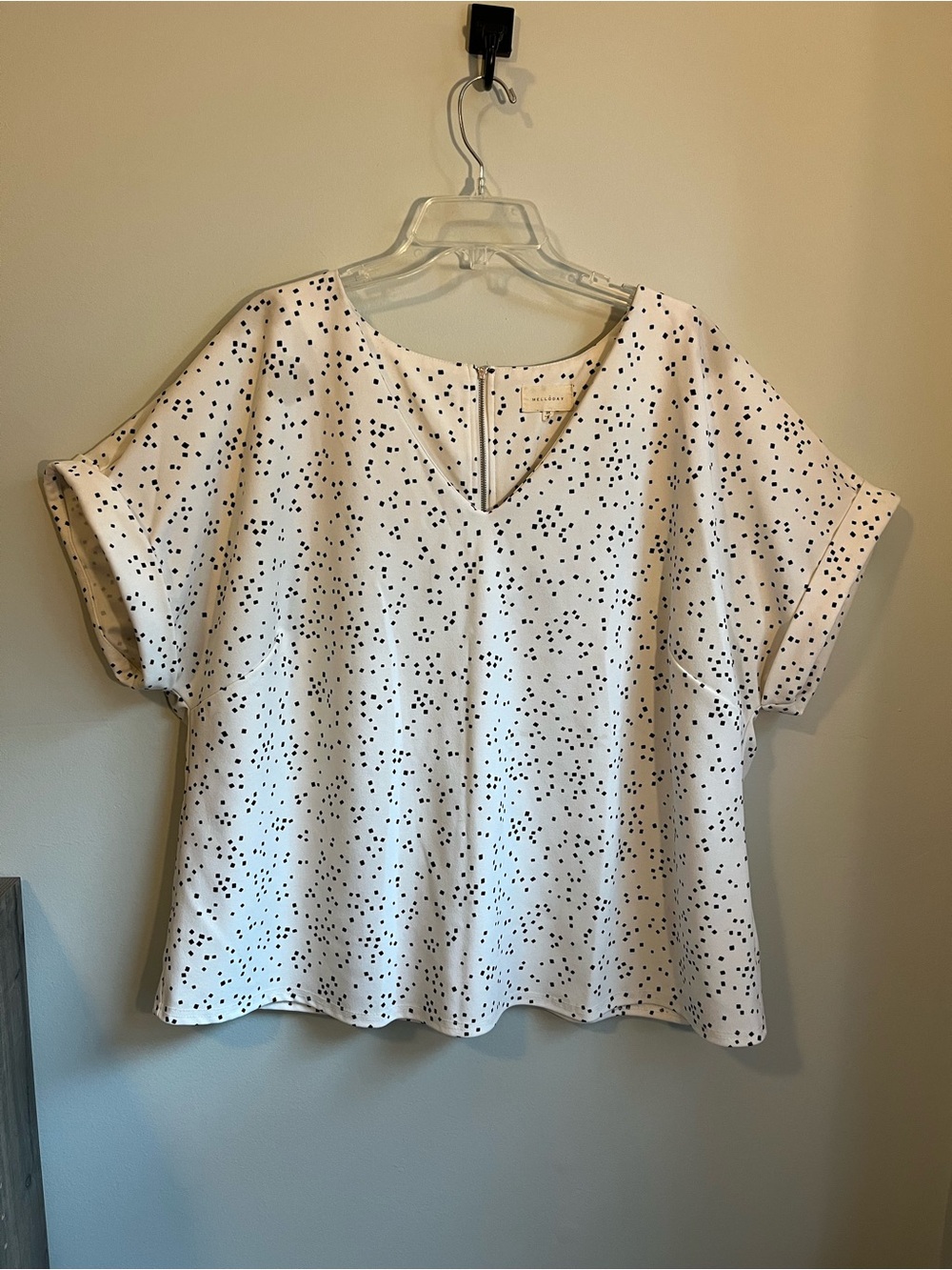 MELLODAY Polka Dot V-Neck Short Sleeve Blouse - White/Black